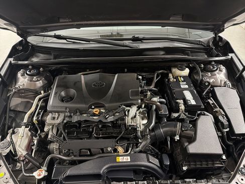 Used 2019 Toyota Camry XSE image 29