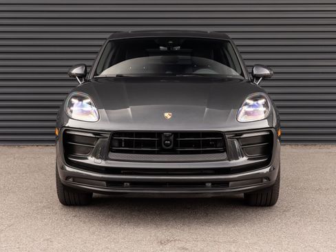 Certified 2025 Porsche Macan AWD/4WD image 7