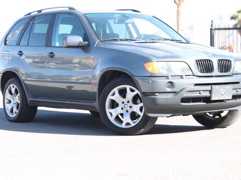 Used 2002 BMW X5 3.0i AWD/4WD image 1