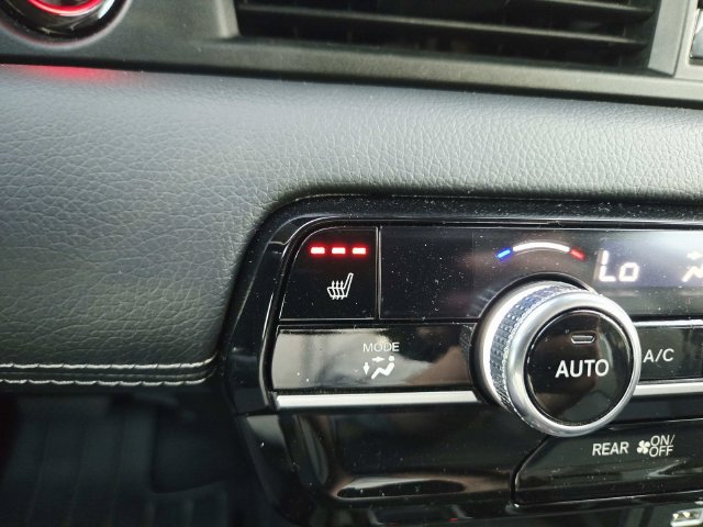Used 2025 Honda Pilot EX-L image 17