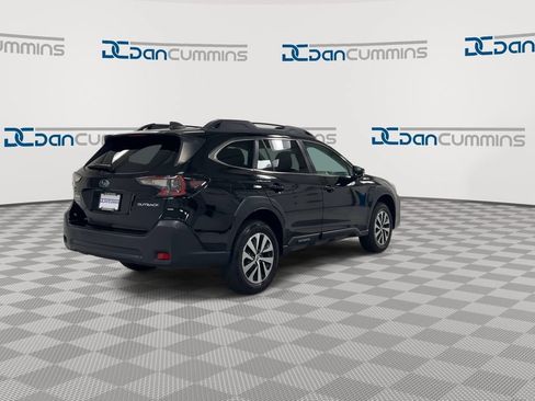 Used 2023 Subaru Outback Premium AWD/4WD image 8