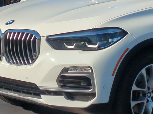 Used 2021 BMW X5 xDrive40i w/ Premium Package 2 image 6