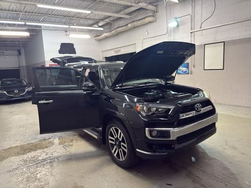 Used 2016 Toyota 4Runner Limited AWD/4WD image 9