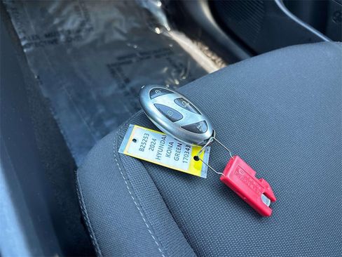 Used 2024 Hyundai Kona SEL image 26