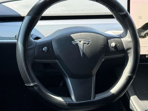 Used 2021 Tesla Model 3 Standard Range Plus RWD image 8