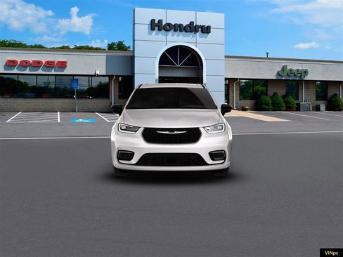 New 2026 Chrysler Pacifica Select image 12