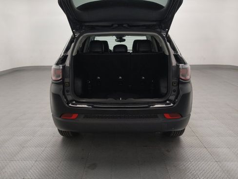 Used 2022 Jeep Compass Latitude image 29