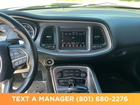 Used 2019 Dodge Challenger R/T RWD image 17