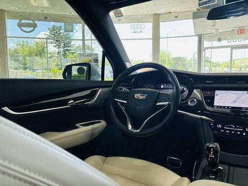 Used 2024 Cadillac XT6 Sport AWD/4WD image 41