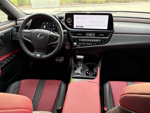 Used 2024 Lexus ES 350 F Sport w/ Accessory Package (Z2) FWD image 19