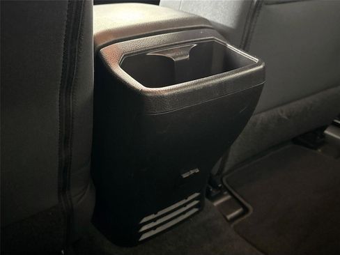 Certified 2022 Toyota Tacoma SR5 image 30