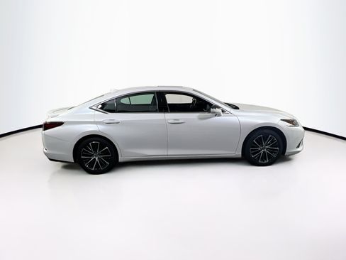 Used 2025 Lexus ES 350 w/ Premium Package FWD image 4