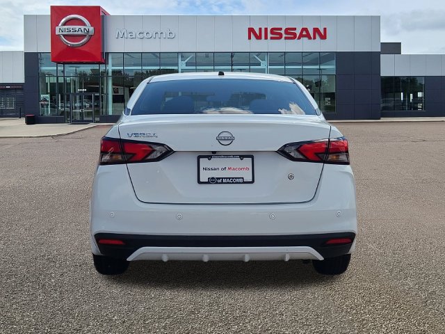 Used 2025 Nissan Versa S w/ Trunk Package FWD image 6