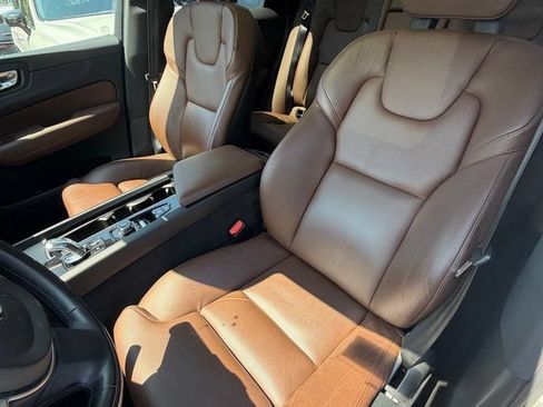 Used 2018 Volvo XC60 T8 Inscription w/ Advanced Package AWD/4WD image 10