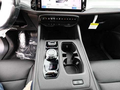 New 2026 Jeep Cherokee Limited AWD/4WD image 17