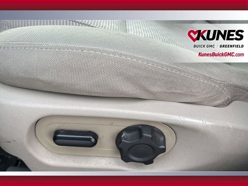 Used 2015 Ford Explorer XLT w/ Equipment Group 201A image 18