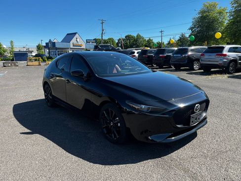 Used 2023 MAZDA MAZDA3 s FWD image 1