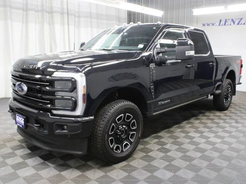 Used 2026 Ford F250 Platinum w/ FX4 Off-Road Package AWD/4WD image 9