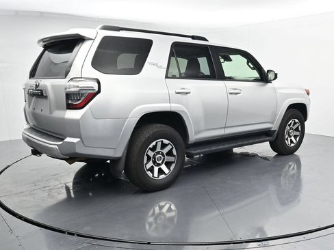 Used 2021 Toyota 4Runner TRD Off-Road AWD/4WD image 8
