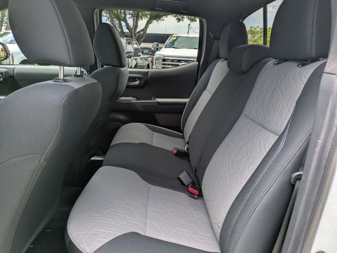 Used 2023 Toyota Tacoma TRD Sport AWD/4WD image 14