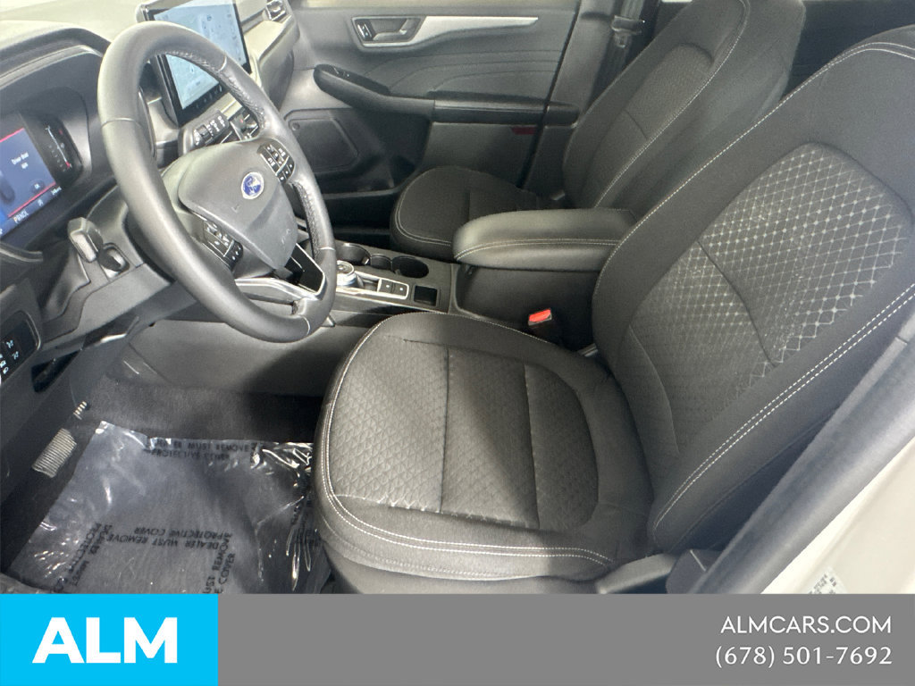 Used 2023 Ford Escape Active w/ Tech Pack #1 FWD image 11