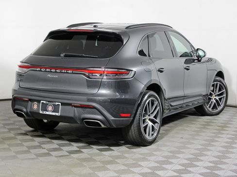 Used 2024 Porsche Macan image 7