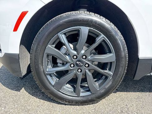 Used 2023 Chevrolet Equinox RS FWD image 10