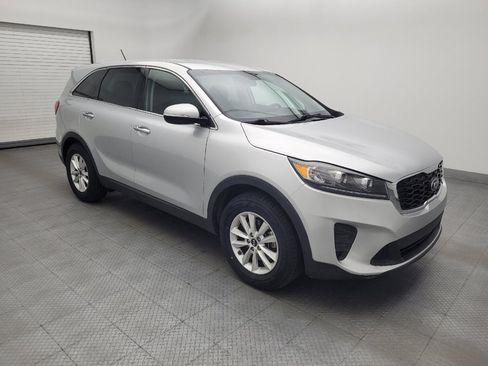 Used 2019 Kia Sorento L FWD image 11