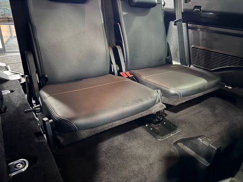 Used 2016 Land Rover LR4 HSE Silver Edition image 20