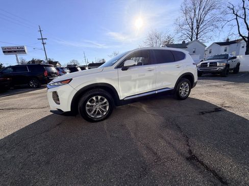 Used 2019 Hyundai Santa Fe SE FWD image 34
