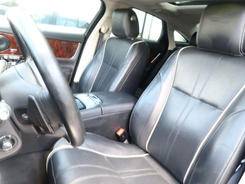 Used 2017 Jaguar XJ R-Sport image 14