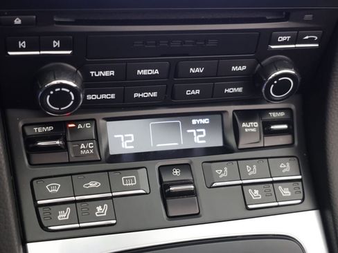 Used 2019 Porsche 718 Boxster image 27