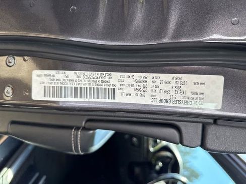 Used 2014 Jeep Grand Cherokee Limited AWD/4WD image 22