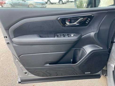 New 2026 Subaru Forester Touring image 15