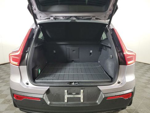 Used 2026 Volvo XC40 B5 Ultra w/ Protection Package Premier image 11