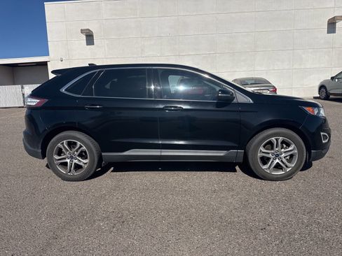 Used 2016 Ford Edge Titanium FWD image 2