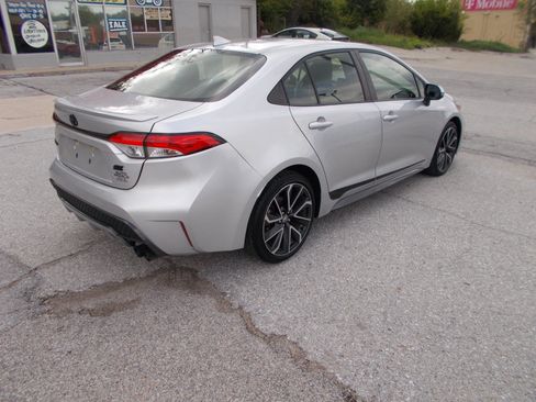 Used 2022 Toyota Corolla SE FWD image 5