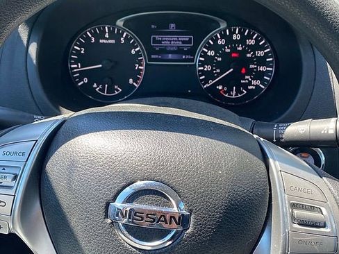 Used 2018 Nissan Altima 2.5 S w/ S Convenience Package FWD image 3