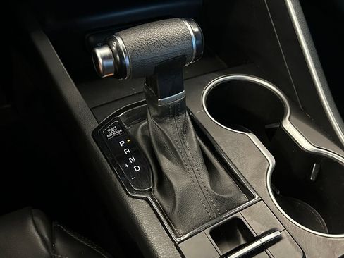 Used 2022 Kia K5 GT-Line FWD image 16