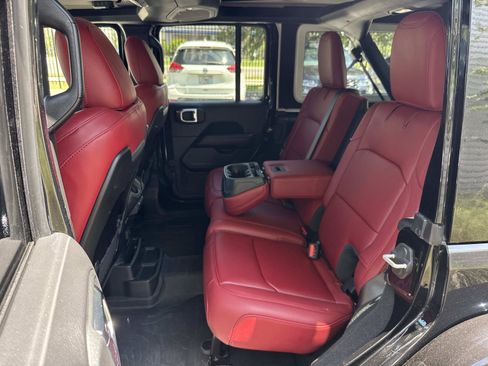 Used 2024 Jeep Wrangler Unlimited Rubicon 392 w/ Dual Top Group AWD/4WD image 13