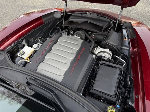 Used 2019 Chevrolet Corvette w/ 2LT Preferred Equipment Group image 65