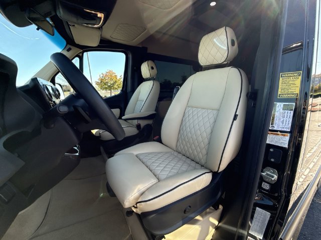 Used 2022 Mercedes-Benz Sprinter 2500 image 17