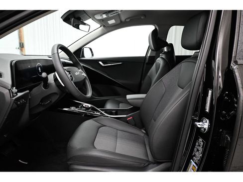 New 2026 Kia Niro Wind w/ Wind Preserve Package FWD image 18