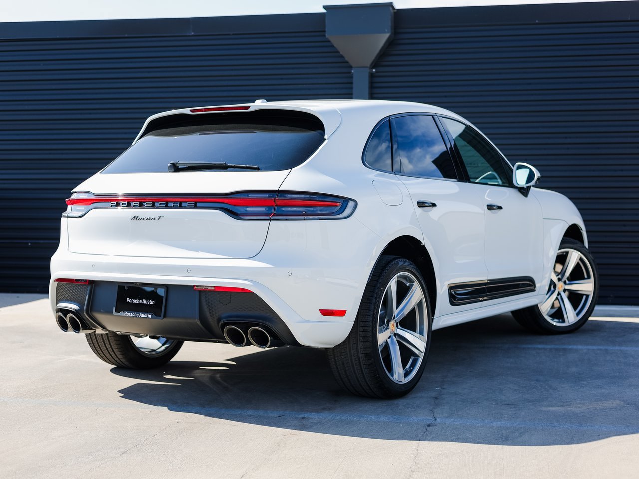 Certified 2026 Porsche Macan Turbo AWD/4WD image 7