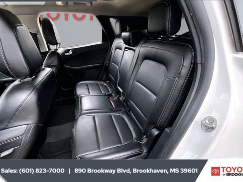 Used 2022 Ford Escape SEL FWD image 19