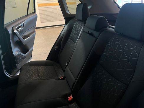 Used 2025 Toyota RAV4 XLE image 39