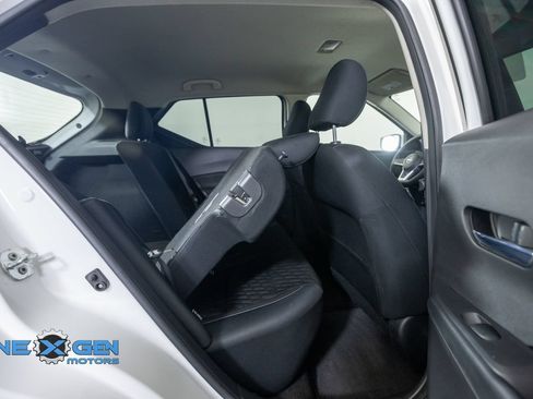 Used 2023 Nissan Kicks SV w/ Exterior Package FWD image 37