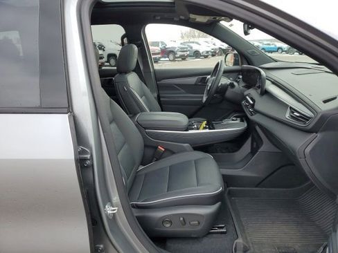 Certified 2025 Buick Enclave Sport Touring w/ Super Cruise Package image 27