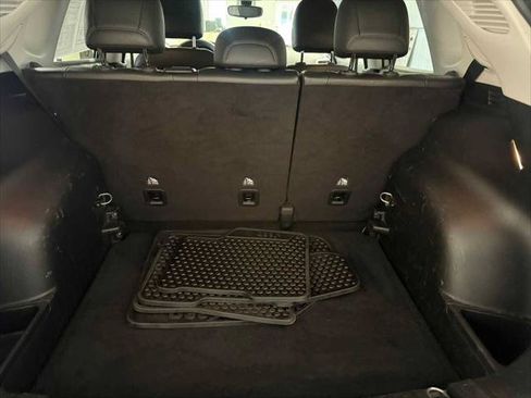 Certified 2019 Jeep Compass Latitude w/ Cold Weather Group FWD image 24