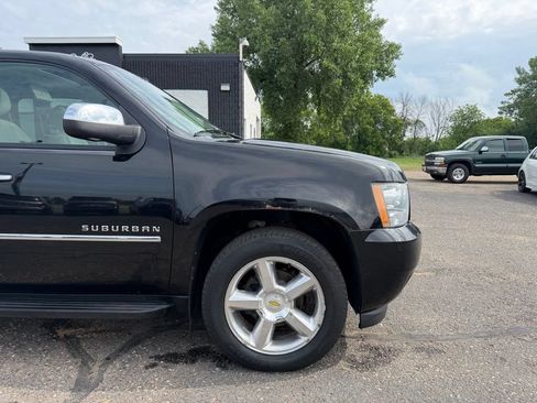 Used 2011 Chevrolet Suburban LTZ AWD/4WD image 2
